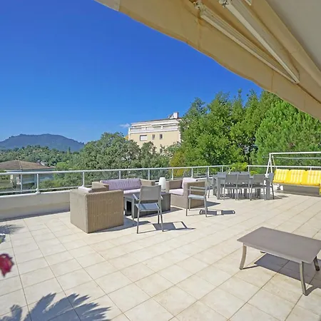 Toit Terrasse Riviera Golf * 망들리유 라 나플