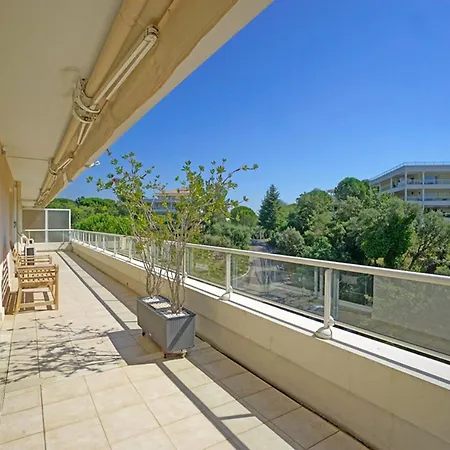 Toit Terrasse Riviera Golf 아파트